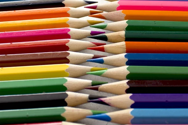 Farklı renk renkli renkli kalemler