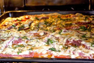 İtalyan Pizza Restoran Menü - klasik Margarita Pizza. Pizza yemek