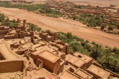 Kasbah Oula de Fas, kırmızı çamur binalar