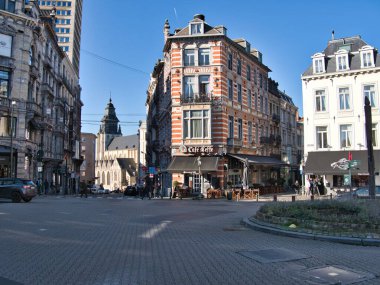 Büyüleyici Brüksel Köşesi: Cafe Leffe - Brüksel 'de klasik bir sokak sahnesi, zemin katında 