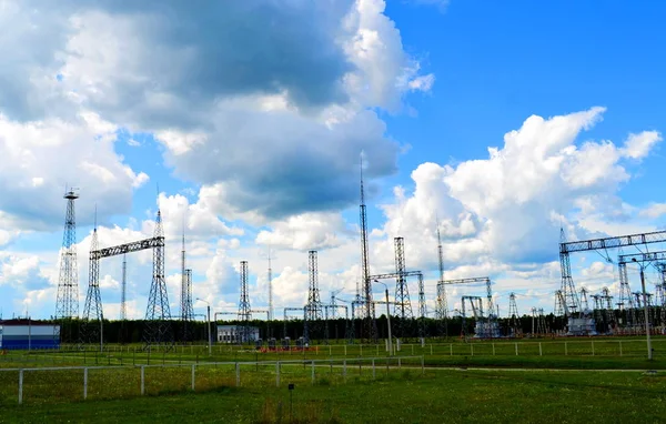 Subestaciones Eléctricas Proporcionan Población Una Energía Central Eléctrica —  Fotos de Stock