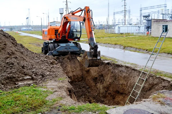 Podstacje Zapewniają Ludności Energii Elektrowni — Zdjęcie stockowe