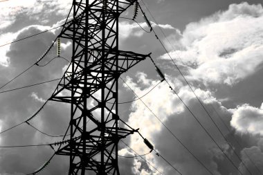  Elektropodstancii tüm bölgeye ucuz enerji veriyor