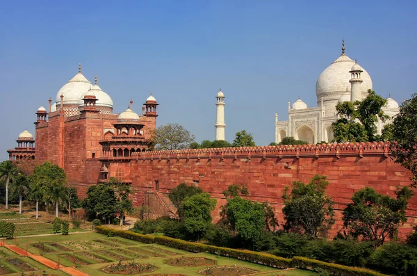 Widok Taj Mahal Piaskowca Mur Otaczający Kompleks Agra Uttar Pradesh — Zdjęcie stockowe