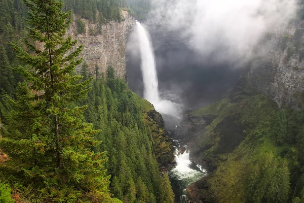 Helmcken Falls Med Dimma Wells Gray Provincial Park British Columbia — Stockfoto