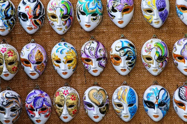 Exposición Máscaras Una Tienda Recuerdos Calle Venecia Italia Las Máscaras — Foto de Stock