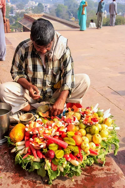 Fatehpur Sikri Inde Novembre Homme Non Identifié Vend Nourriture Extérieur — Photo