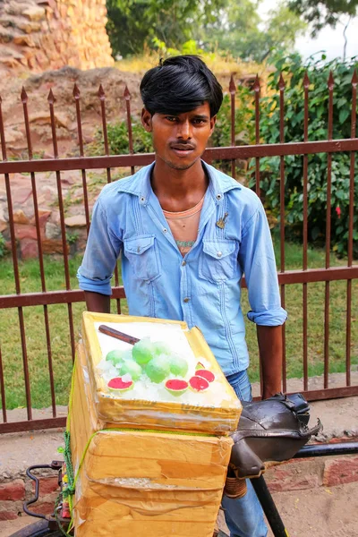 Fatehpur Sikri India Novembre Uomo Non Identificato Vende Dolci Fuori — Foto Stock