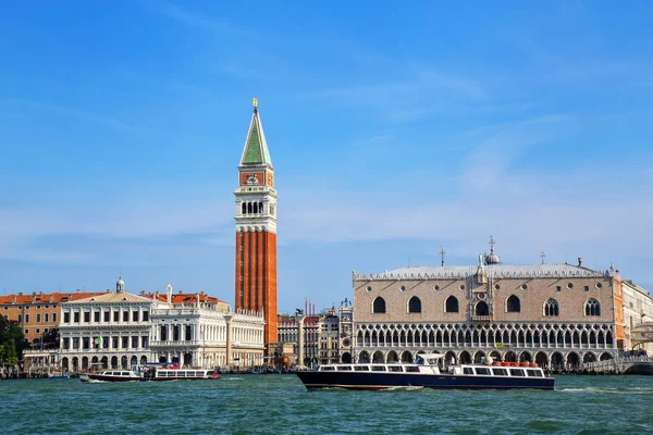 Άποψη Της Piazza San Marco Campanile Palazzo Ducale Και Biblioteca — Φωτογραφία Αρχείου