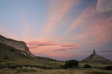 Baca Rock National Historic Site erken sabah, Batı Nebraska, ABD. Baca Rock tepe deniz seviyesinden 1289 metredir.
