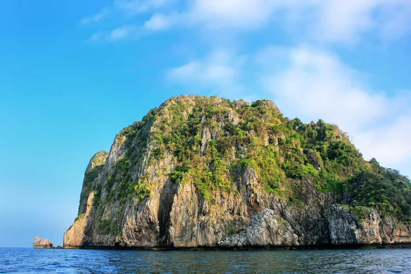 Baie Loh Dalum Entourée Formations Calcaires Sur Île Phi Phi — Photo