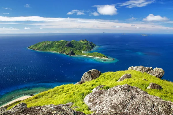 Vista Isla Kuata Desde Volcán Vatuvula Isla Wayaseva Islas Yasawa — Foto de Stock