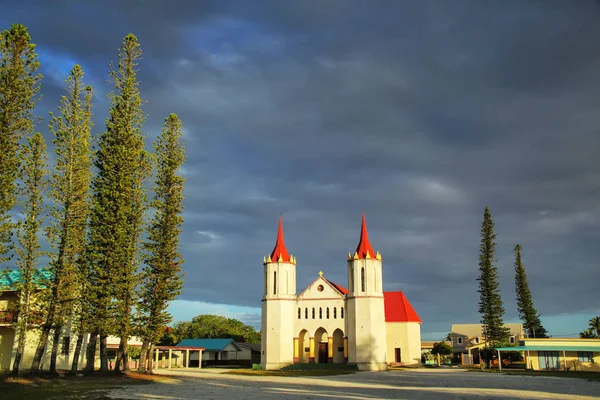 Fayaoue Catholic Church op Ouvea Island, Loyalty Eilanden, New ca — Stockfoto