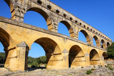 Güney Fransa'da Su Kemeri Pont du Gard