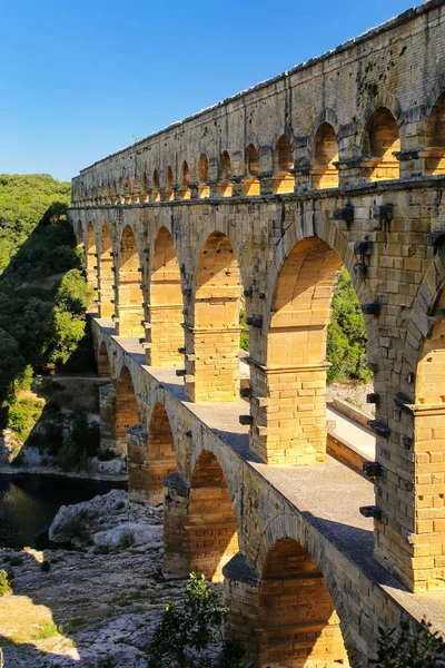 Güney Fransa'da Su Kemeri Pont du Gard — Stok fotoğraf