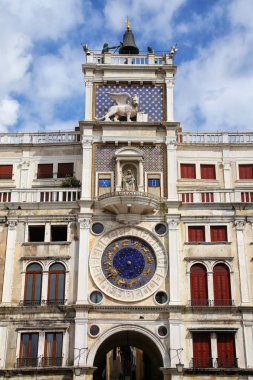 Saat Kulesi doğum Via di San Marco Venedik, İtalya