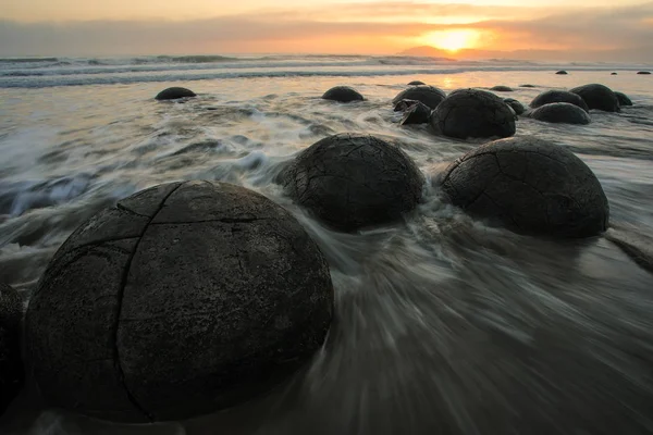 科科河海滩的莫拉基巨石，奥塔哥，南岛，新泽尔 — 图库照片