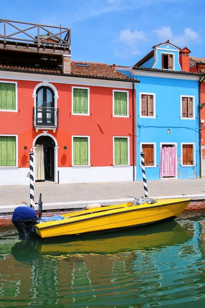 Csónak Lehorgonyzott Csatorna Burano Velence Olaszország Burano Egy Sziget Velencei — Stock Fotó