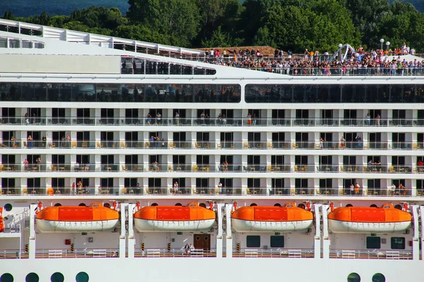 Detalle Crucero Agachado Que Atraviesa Canal San Marco Venecia Italia — Foto de Stock