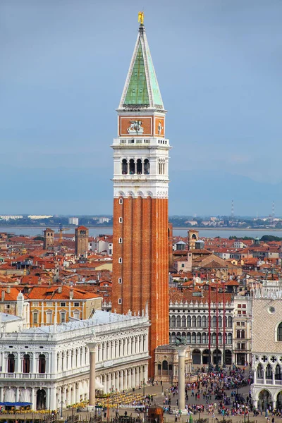 Campanile Svatého Marka Piazza San Marco Benátkách Itálie Jeden Nejznámějších — Stock fotografie