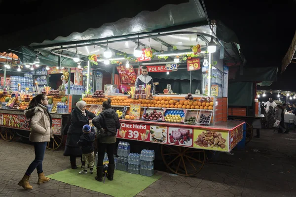 Marrakesh Morocco Dezembro 2017 Pessoas Mercado Medina Marraquexe Marraquexe Destino — Fotografia de Stock