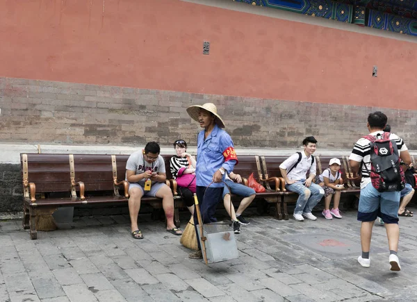 Пекин Китай Июля 2017 Года Люди Посещают Запрещенный Город Китайский — стоковое фото