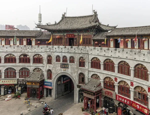 Luoyang Cina Luglio 2017 Lijing Gate Luoyang Situato Nella Pianura — Foto Stock