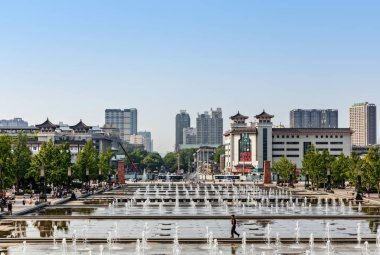 XI 'AN, Çin - 301 Temmuz 2017: Xian şehir merkezi. Xian, Çin Halk Cumhuriyeti 'nin Shaanxi eyaletinin başkentidir.. 