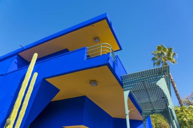 Marakeş, Fas - 5 Haziran 2013: Majorelle Garden, Fas 'ın Marakeş şehrinde bir botanik bahçesi.. 