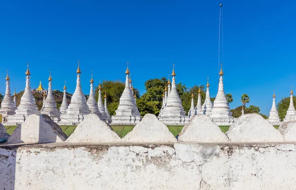 Mandalay Myanmar December 2016 Kuthodaw Pagoda Buddhist Stupa Located Mandalay — Photo