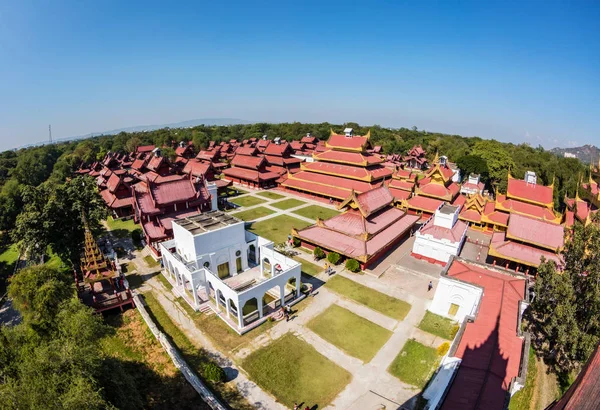 Mandalay Mianmar 2016 December Ismeretlen Emberek Látogatják Királyi Palotát Palota — Stock Fotó