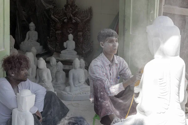 Amarapura Mandalay Myanmar December 2016 Buddha Making Factory Amarapura — Stock Photo, Image