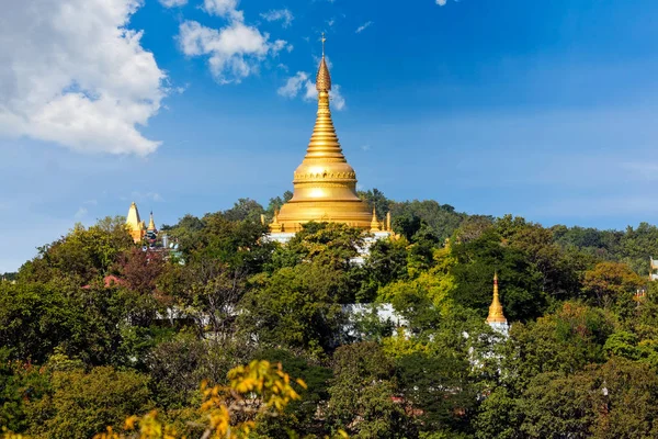 Monasterio Mercantil Myanmar —  Fotos de Stock