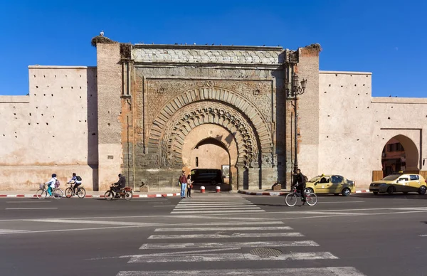 Марокеш Марокко Декабря 2017 Года Городские Ворота Баб Агнау Неизвестными — стоковое фото