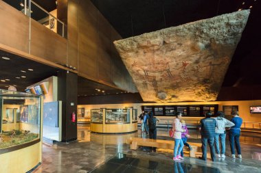 MEXICO CITY - 26 Aralık 2015: Mexico City 'deki Ulusal Antropoloji Müzesi - Meksika' nın en çok ziyaret edilen müzesi.