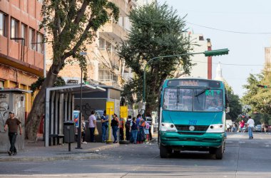 Turistik şehrin sokak manzarası