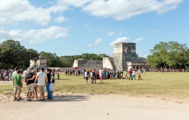 Chichen itza, yucatan ve Meksika harabeleri.