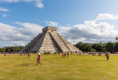 Chichen itza, yucatan ve Meksika harabeleri.