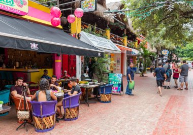 Meksika Turistik Şehrinde Pazar