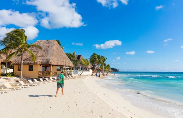 Hermosa Joven Playa — Foto de Stock