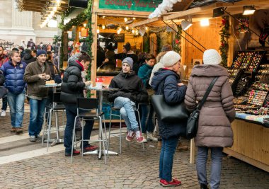 Münih, Almanya 'da Noel pazarı