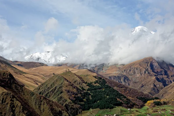 Paysage Montagne Avec Nuages Ciel Bleu — Photo