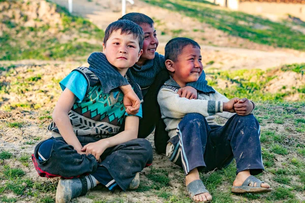 Personas Posando Aire Libre Uzbekistán — Foto de Stock