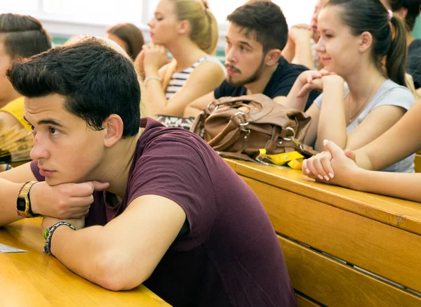 Budapest Hongrie Septembre 2015 Étudiants Non Identifiés Dans Auditorium Elte — Photo