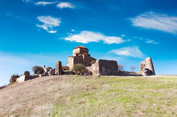 Dağlardaki Eski Kilise — Stok fotoğraf