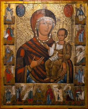 Aziz Meryem tapınağındaki eski kafalı kilise. Rus Ortodoks dininin kutsal mezarı.