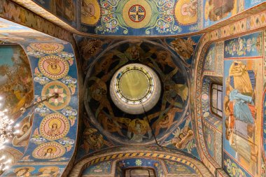 Eski Hıristiyan kilisesinin içinde