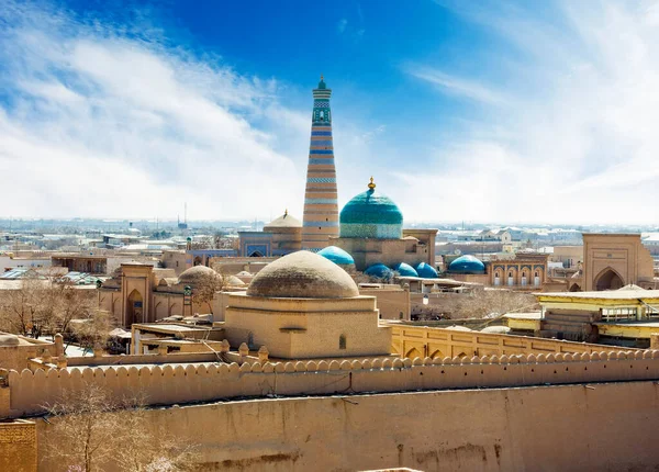 Blick Auf Die Moschee Und Die Kuppel Des Großen Palastes — Stockfoto