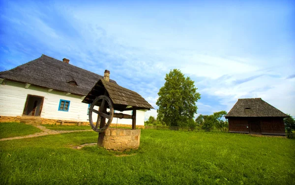 Maison Bois Dans Les Montagnes — Photo