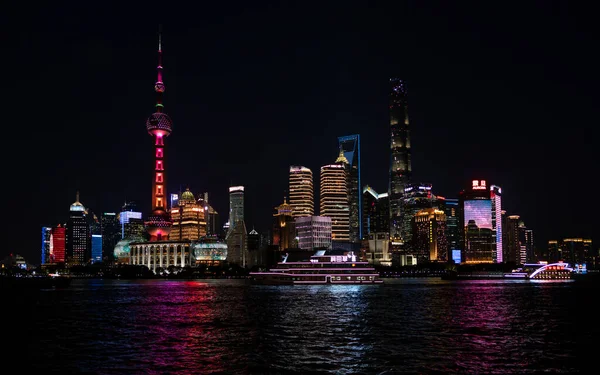 Shanghai Gece Gökyüzü Sudaki Yansıma Ile — Stok fotoğraf